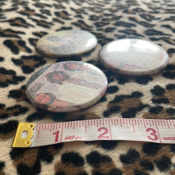 BEE GEES 🎤 Vintage Rock Band Button Pin Pinback Collectible Barry Gibb Disco - Picture 13 of 15